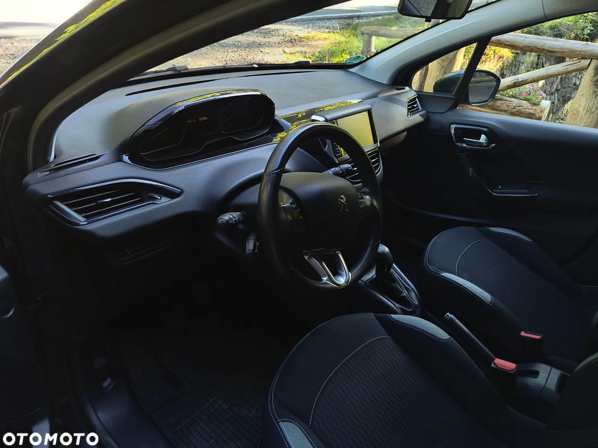 Peugeot 208 Blue-HDi 100 Stop&Start Active - 9