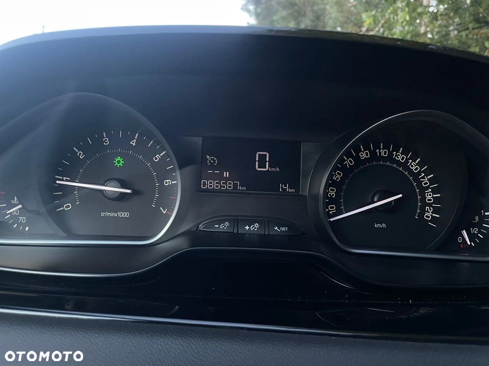 Peugeot 208 PureTech 82 Start & Stop Active - 12