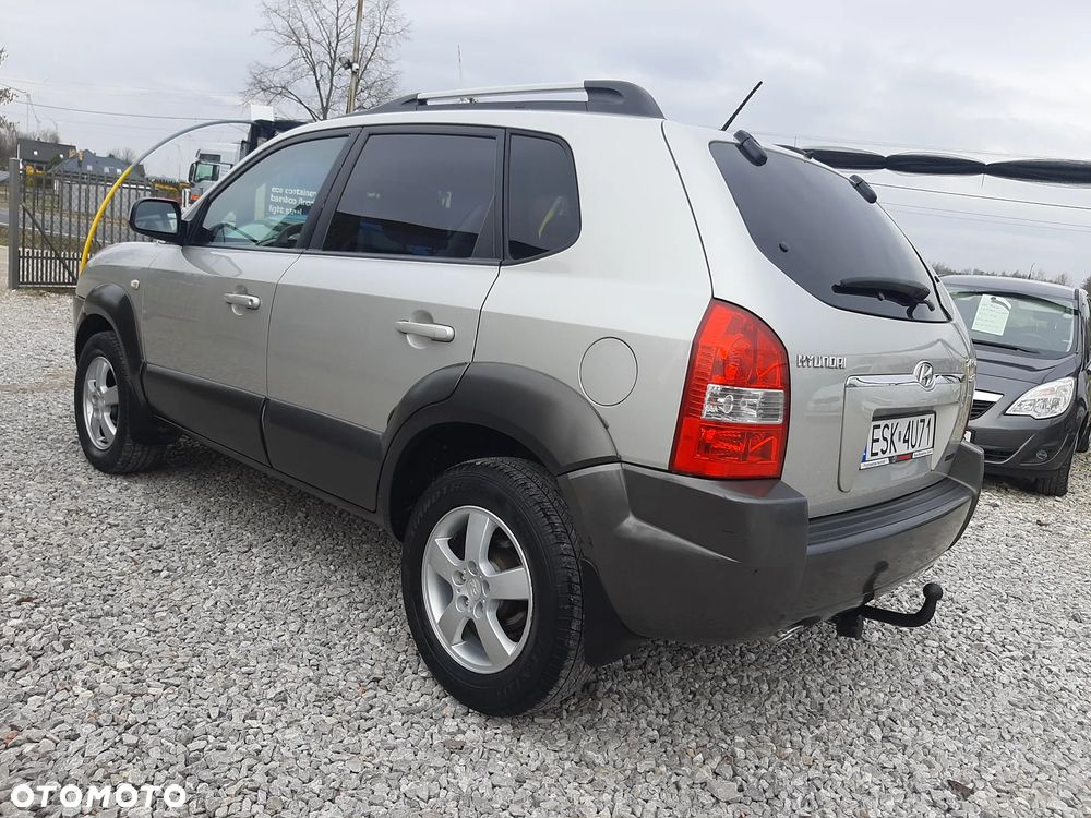 Hyundai Tucson 2.0 CRDi VGT 2WD GLS - 5