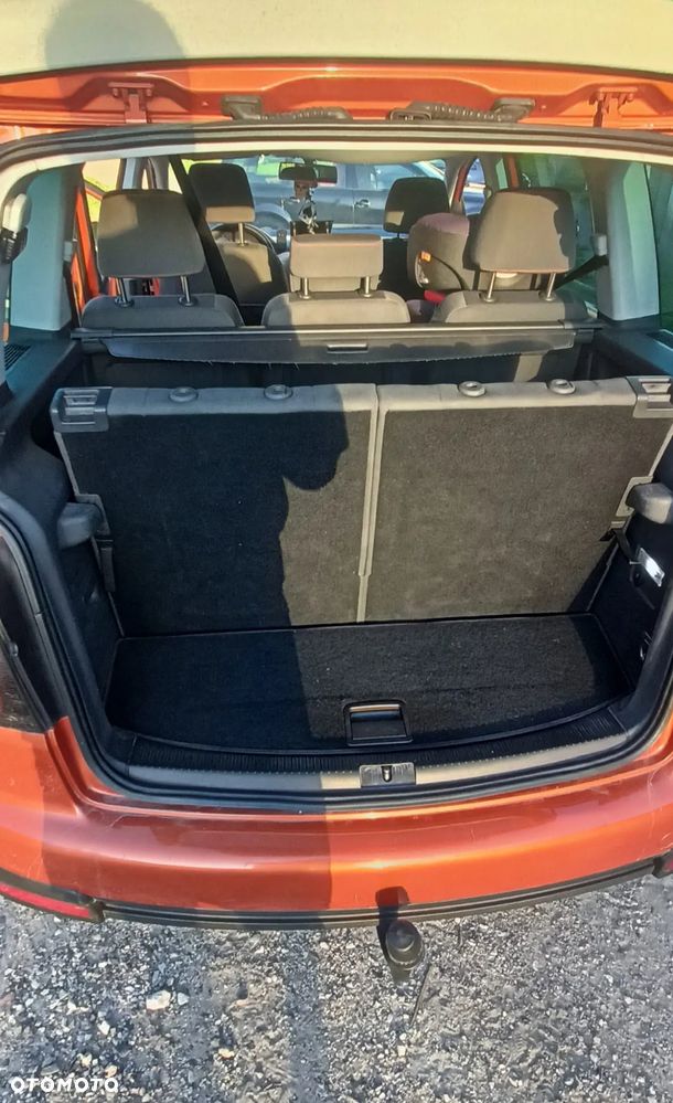 Volkswagen Touran 1.9 TDI DPF Cross - 5