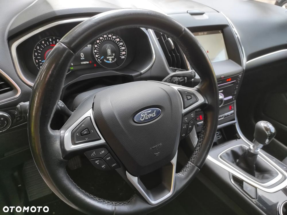 Ford S-Max 2.0 EcoBlue Titanium - 15