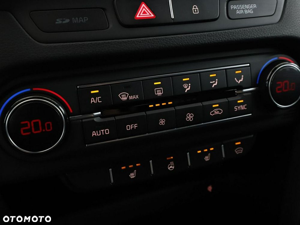 Kia ProCeed 1.6 T-GDI GT DCT - 28