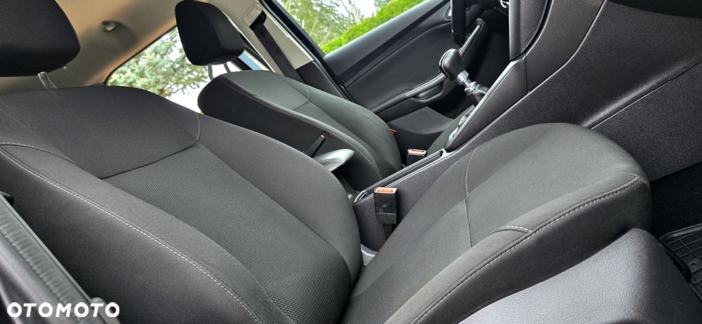 Ford Focus 1.0 EcoBoost Titanium - 12