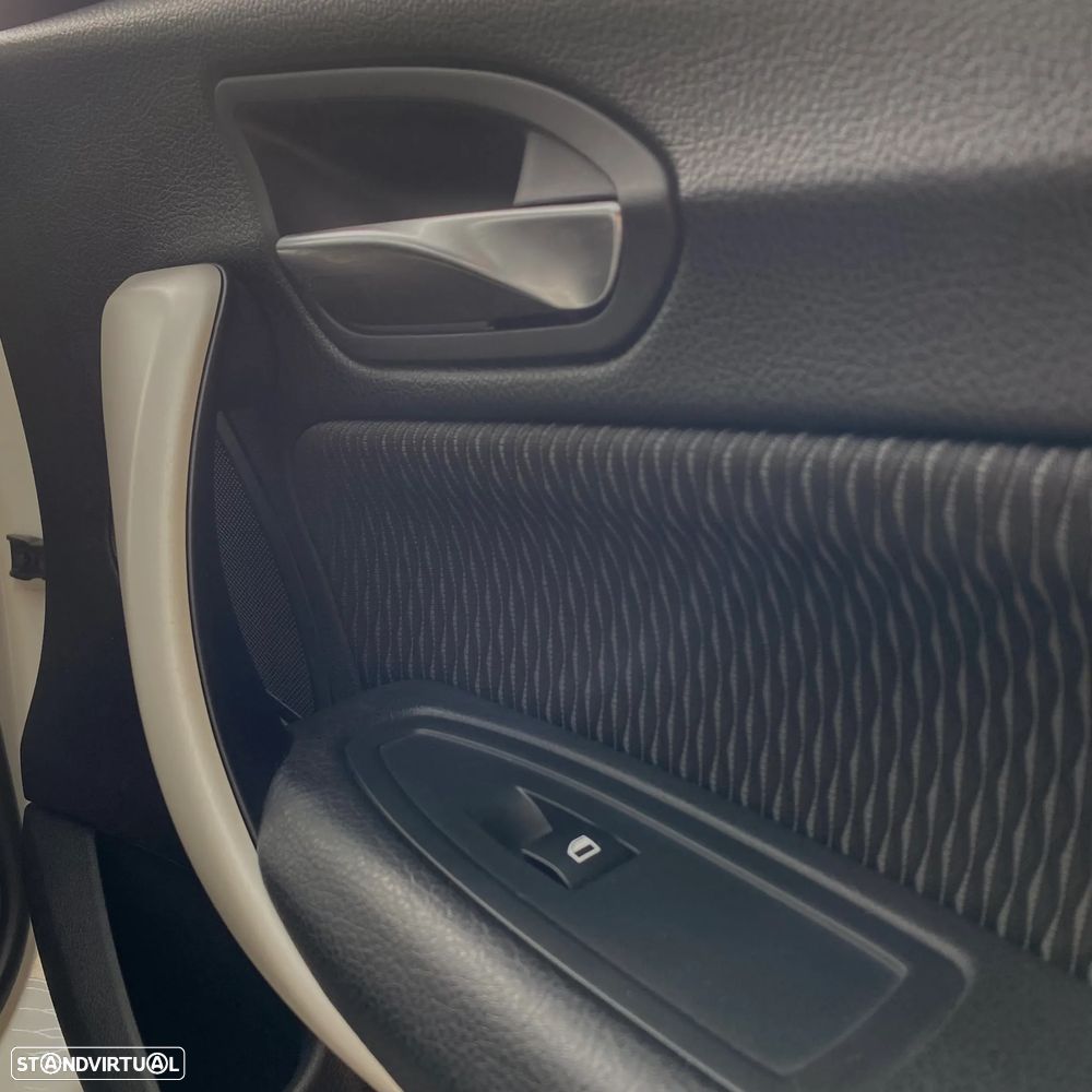 BMW 116 d EfficientDynamics Edition - 11