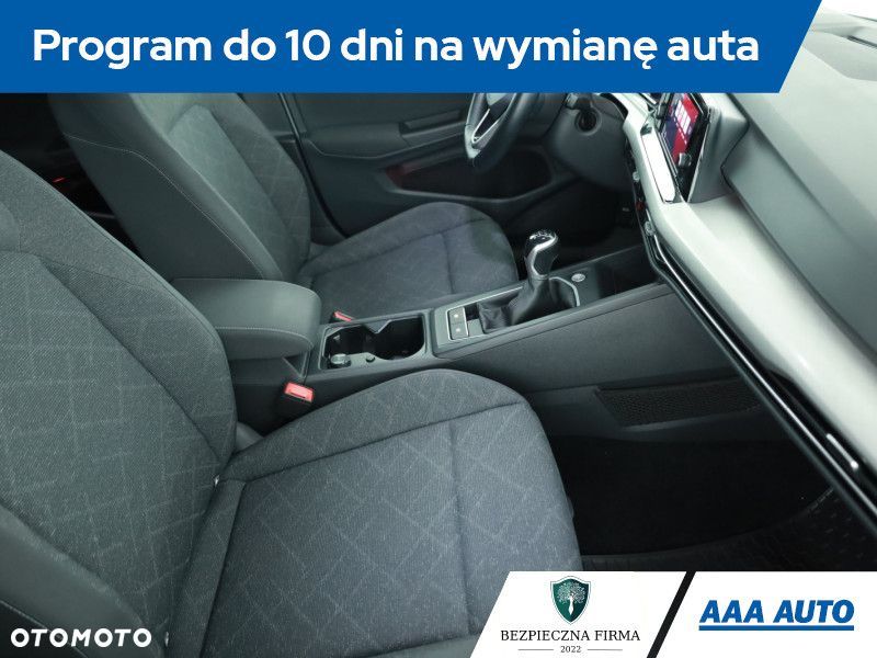Volkswagen Golf - 9