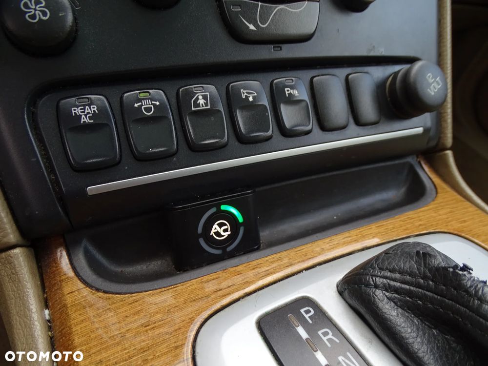 Volvo XC 90 3.2 AWD Sport - 22