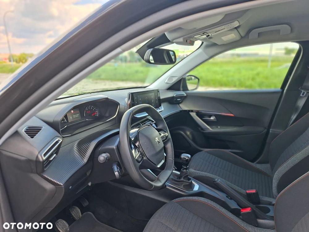 Peugeot 2008 - 19
