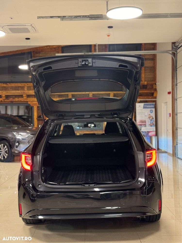 Toyota Corolla 1.8 Hybrid Comfort - 38