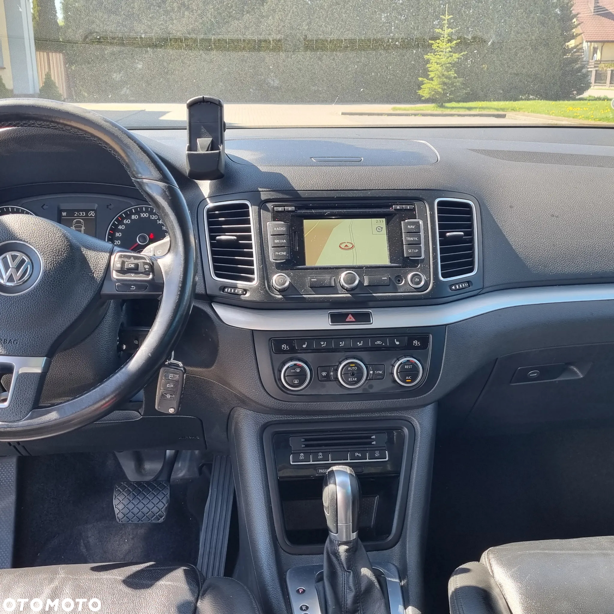 Volkswagen Sharan 2.0 TDI Comfortline DSG - 18
