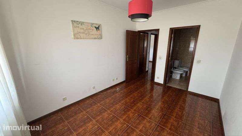 Arrenda-se apartamento em Canedo - Grande imagem: 4/8