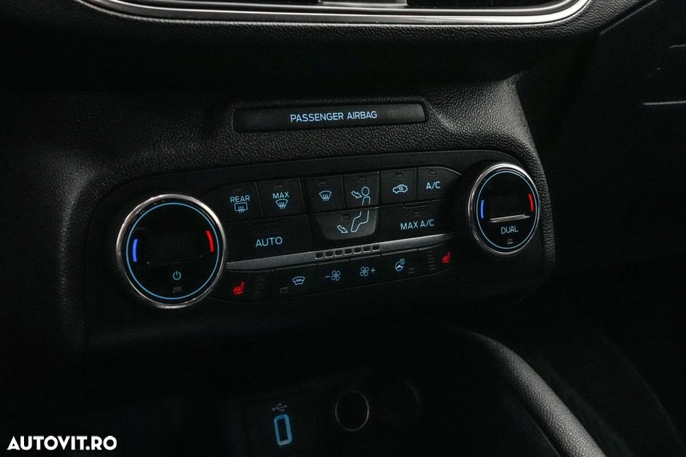 Ford Focus 1.0 EcoBoost Titanium Business - 19