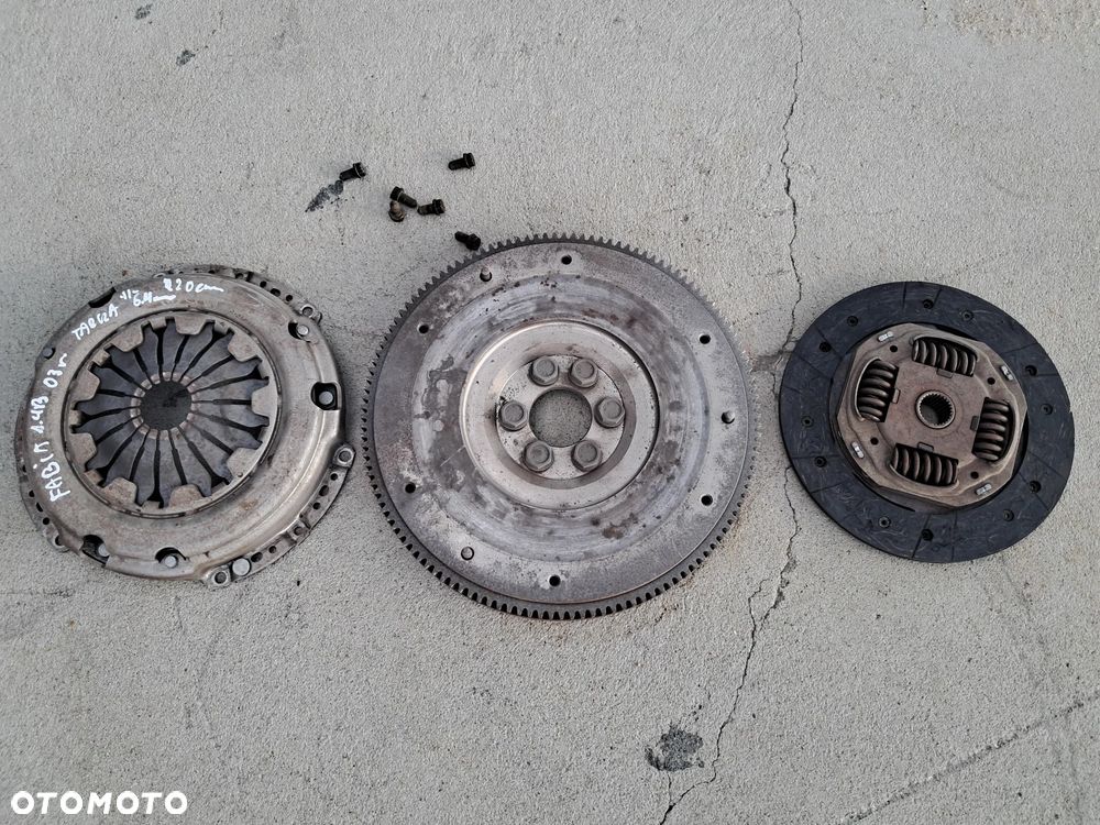 Sprzęgła Sztywne Docisk Koło Zamachowe Audi VW Seat Skoda 030105271D - 1
