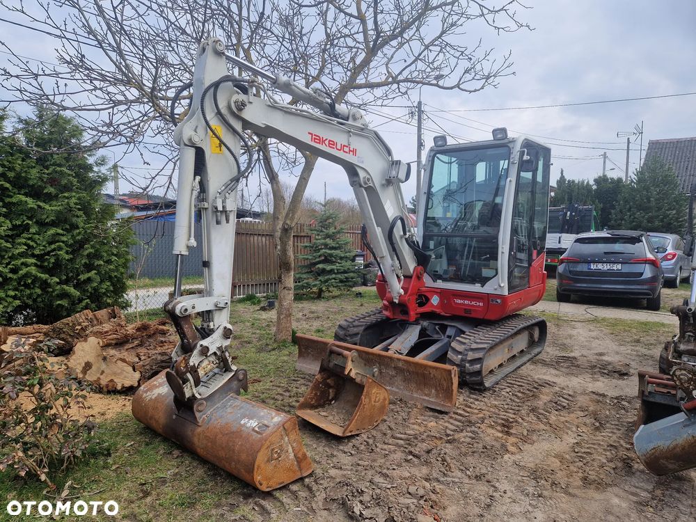Takeuchi TB240 - 2