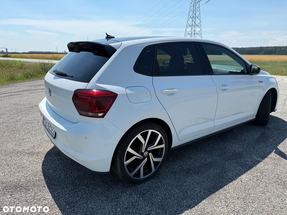 Volkswagen Polo - 14