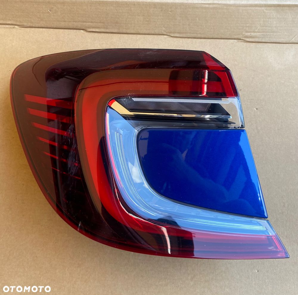 RENAULT CAPTUR 2 II LAMPA TYLNA LEWA W BŁOTNIK BŁOTNIKA LEWY TYŁ TYLNIA LEWA 265558746R - 1
