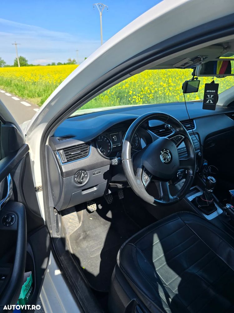 Skoda Octavia 2.0 TDI ELEGANCE - 6