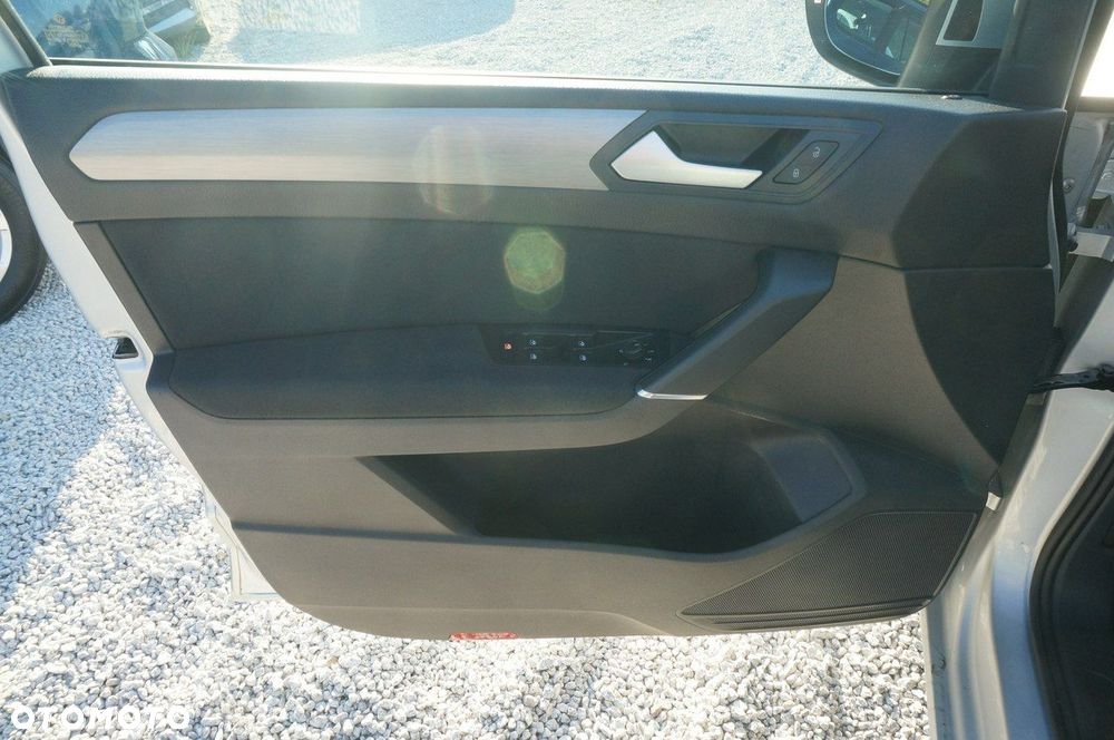 Volkswagen Touran 2.0 TDI BMT Comfortline DSG - 18