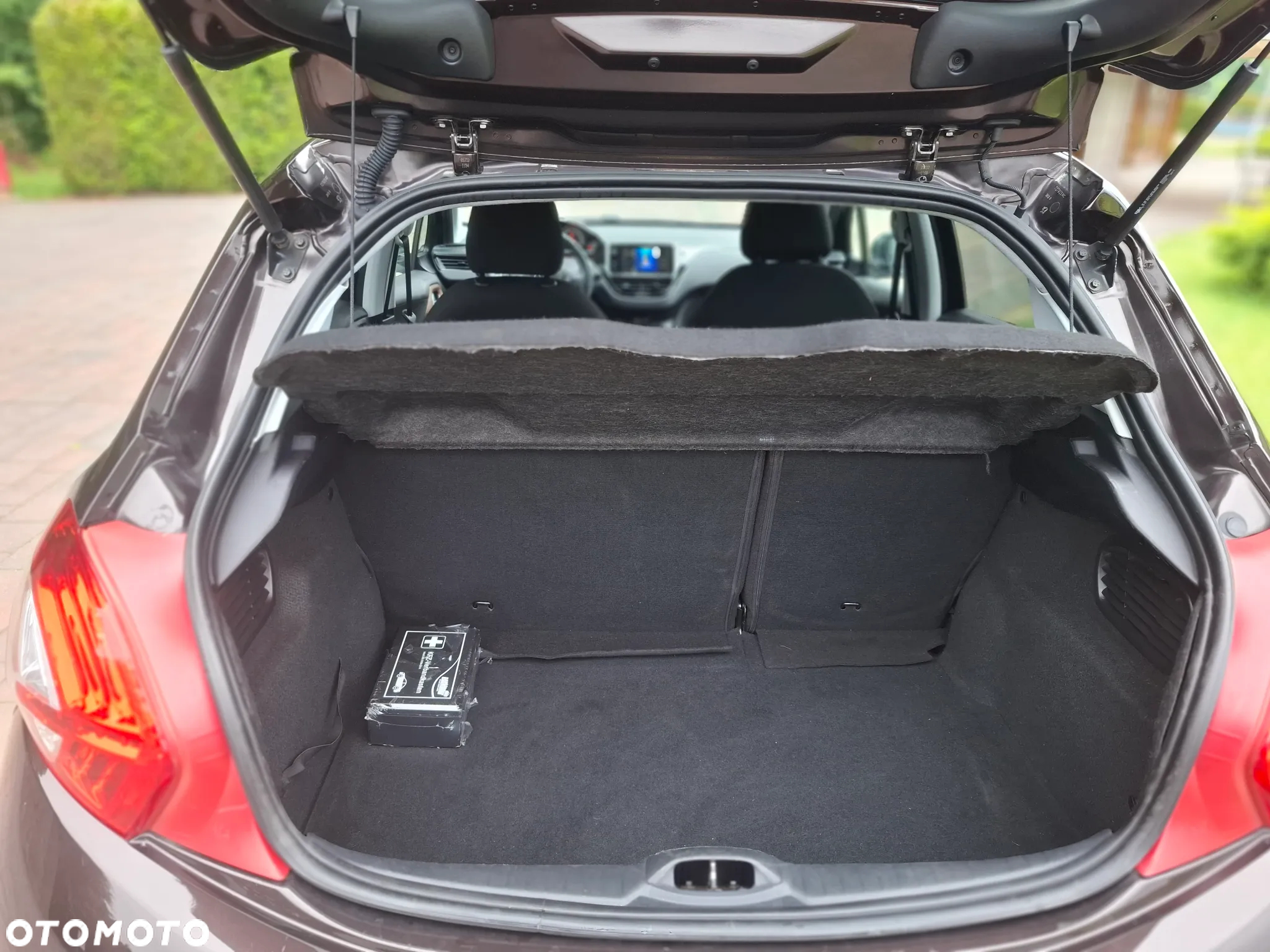 Peugeot 208 1.2 PureTech Active - 10