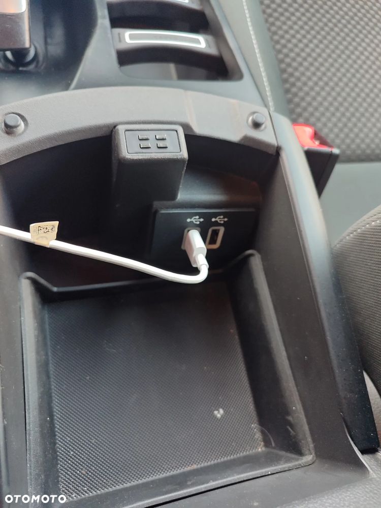 Ford C-MAX 1.5 EcoBoost Start-Stop-System Titanium - 36