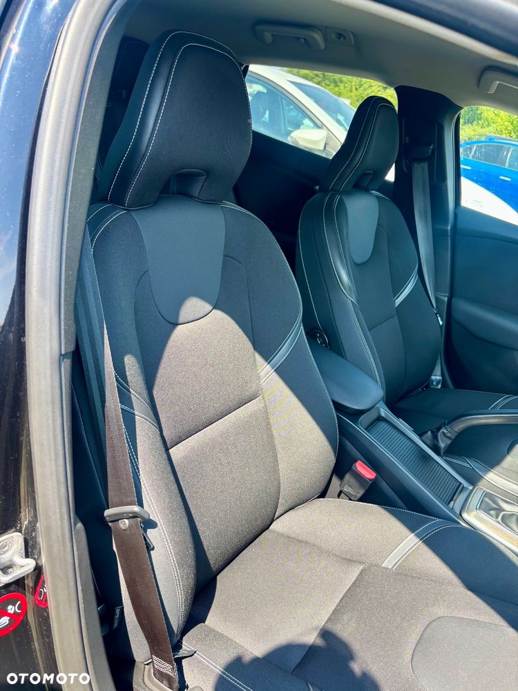 Volvo V40 D4 Drive-E Momentum - 23