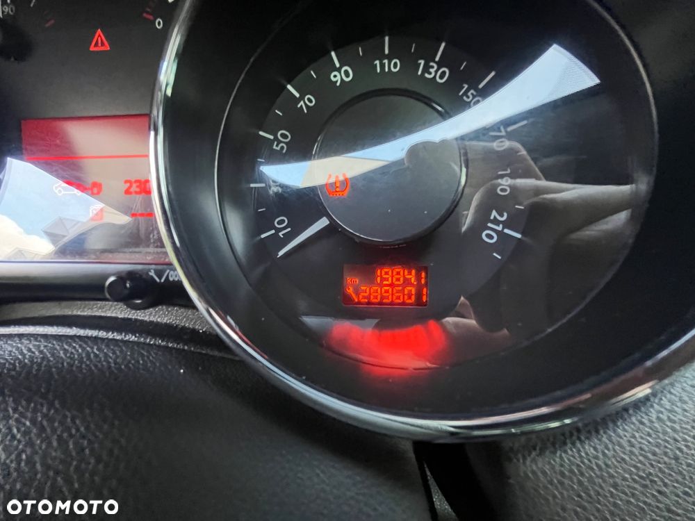 Peugeot 5008 HDI 115 Allure - 13