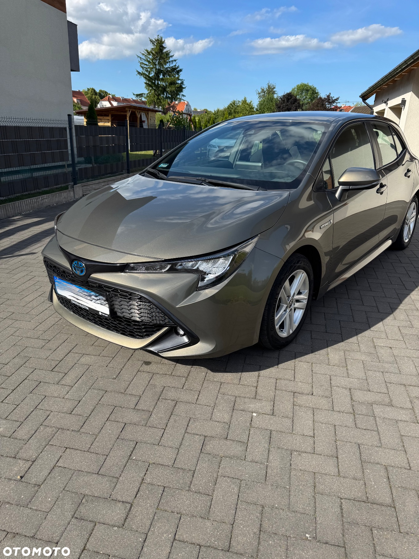 Toyota Corolla 2.0 Hybrid Comfort - 2