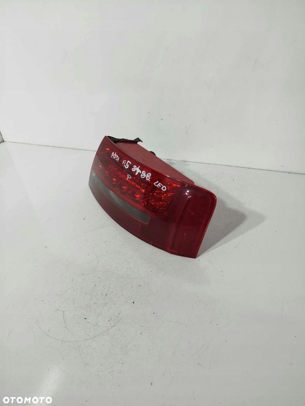 LAMPA PRAWA TYLNA TYŁ AUDI A5 8T 07-11 DIODA DIODY - 5