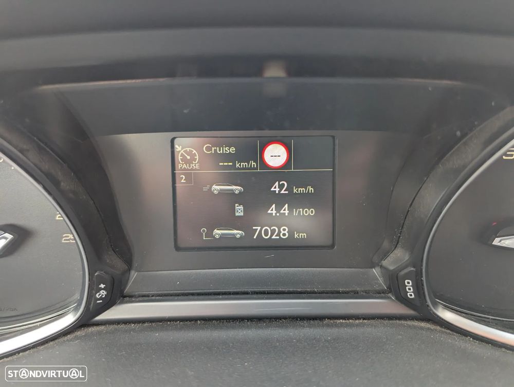 Peugeot 308 SW BlueHDi 100 Stop & Start Active Pack - 15