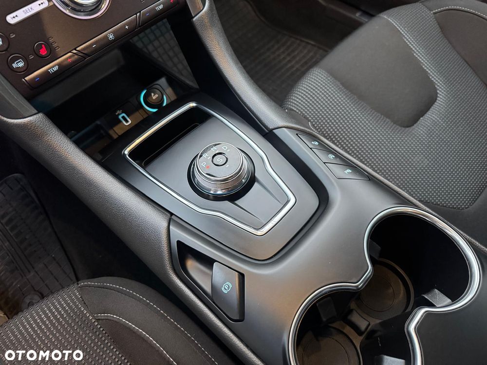 Ford Mondeo 2.0 EcoBlue Titanium - 39