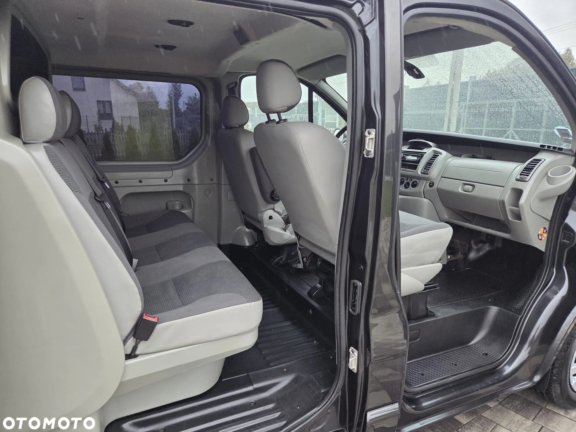 Opel VIVARO LONG KLIMA TEMPOMAT ORYGINAŁ DUBEL KABINA BRYGADÓWKA ZADBANY FULL OPCJA DOPOSAŻÓNY NA MAXA - 7