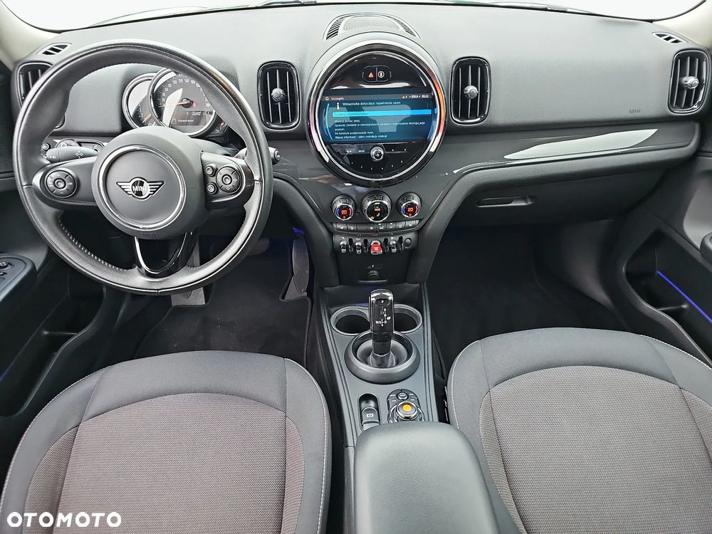 MINI Countryman Cooper Classic Trim - 5
