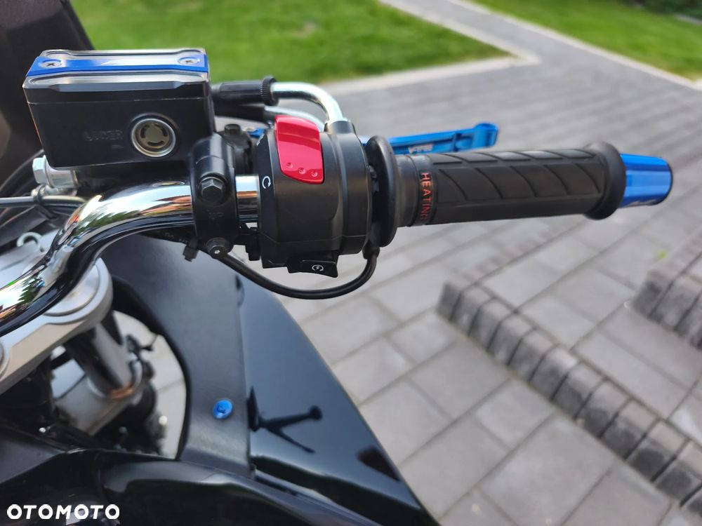 Suzuki Bandit - 22