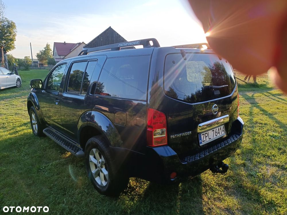 Nissan Pathfinder 2.5 D Platinum - 3