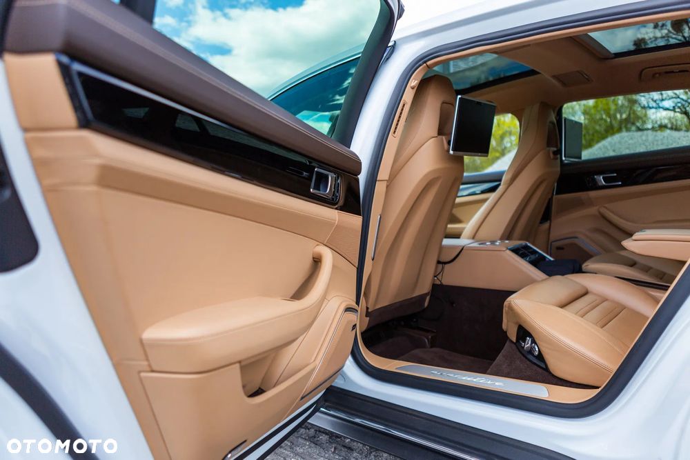 Porsche Panamera 4 Executive - 9