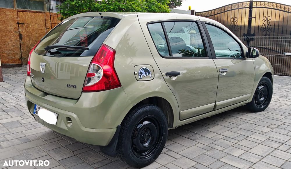 Dacia Sandero 1.6 MPI Laureate - 3