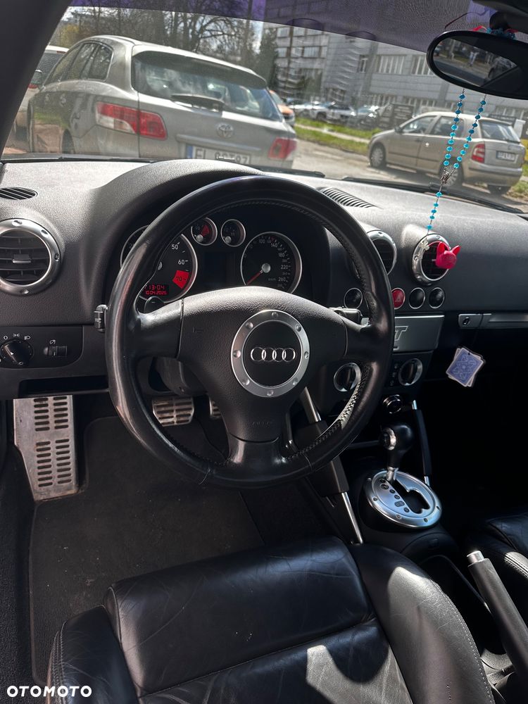 Audi TT Coupé - 8