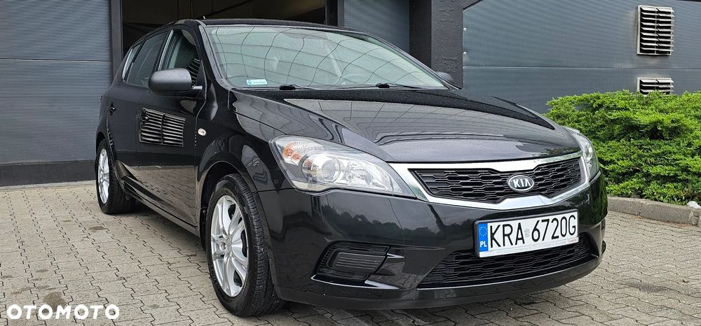 Kia Ceed 1.4 L - 2