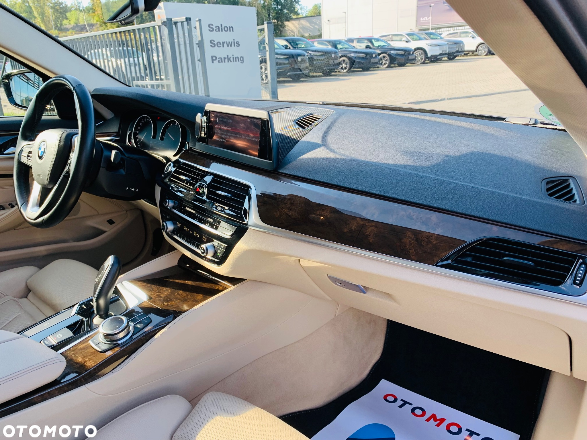 BMW Seria 5 530i GPF xDrive Luxury Line - 31
