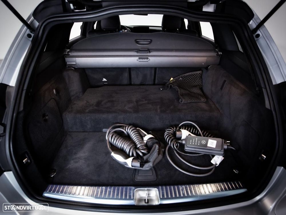 Mercedes-Benz C 300 de AMG Line - 12