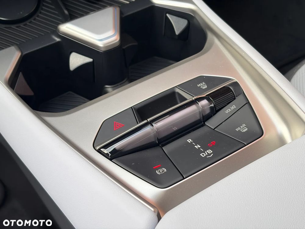 BMW i3 50 xDrive 113.4kWh - 28
