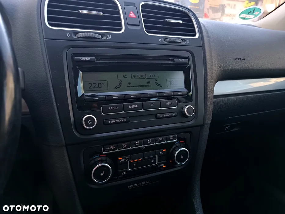 Volkswagen Golf 2.0 TDI DPF Comfortline - 22
