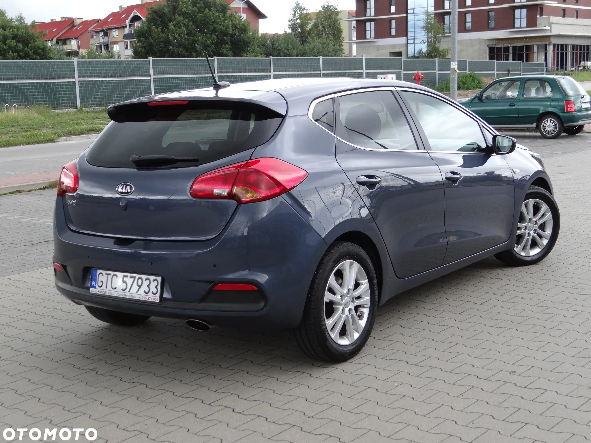 Kia Ceed - 4
