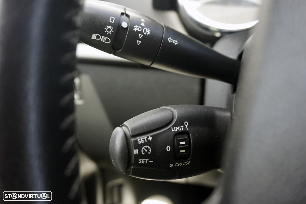 Peugeot 207 1.4 16V Trendy - 14