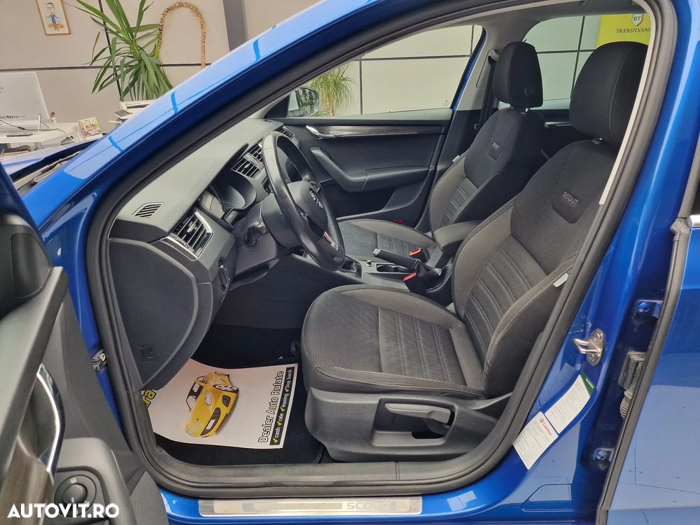 Skoda Octavia 2.0 TDI DSG 4X4 Style - 13