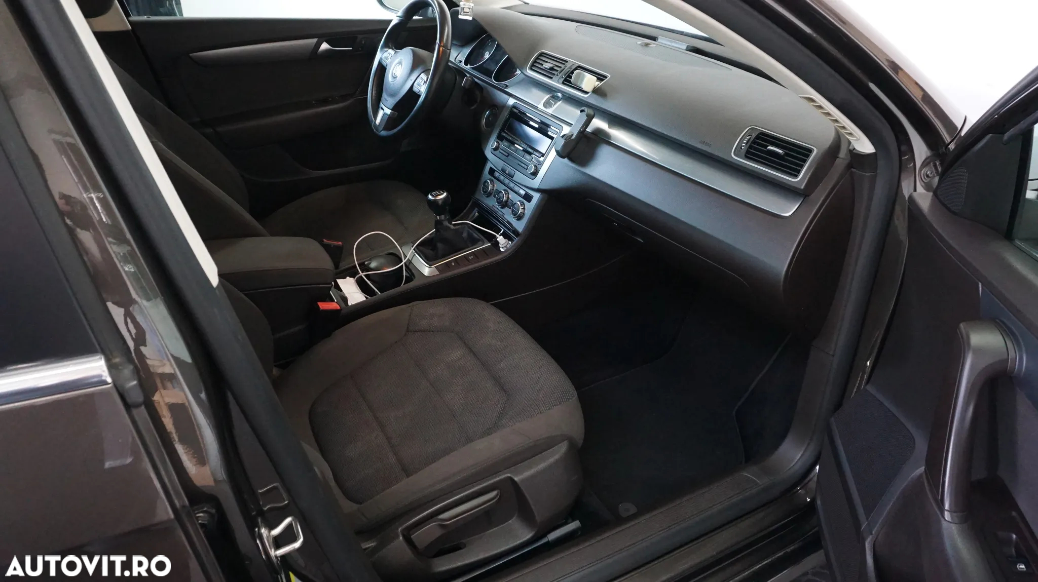 Volkswagen Passat 2.0 TDI BlueMotion Tehnology Comfortline - 7