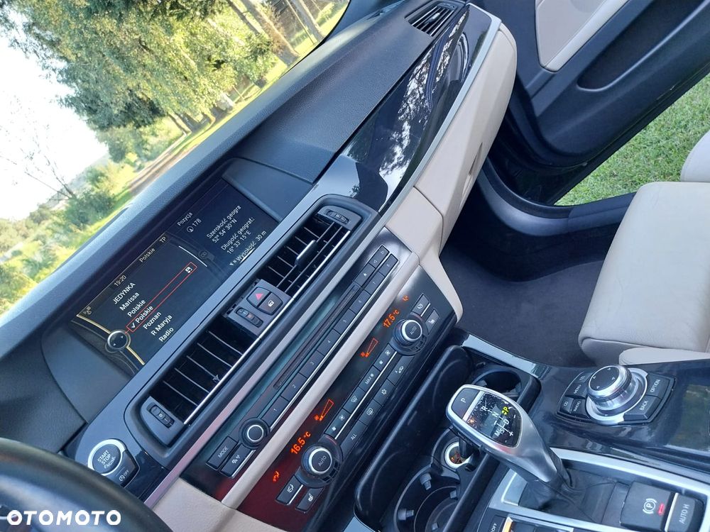 BMW Seria 5 520d Luxury Line - 26