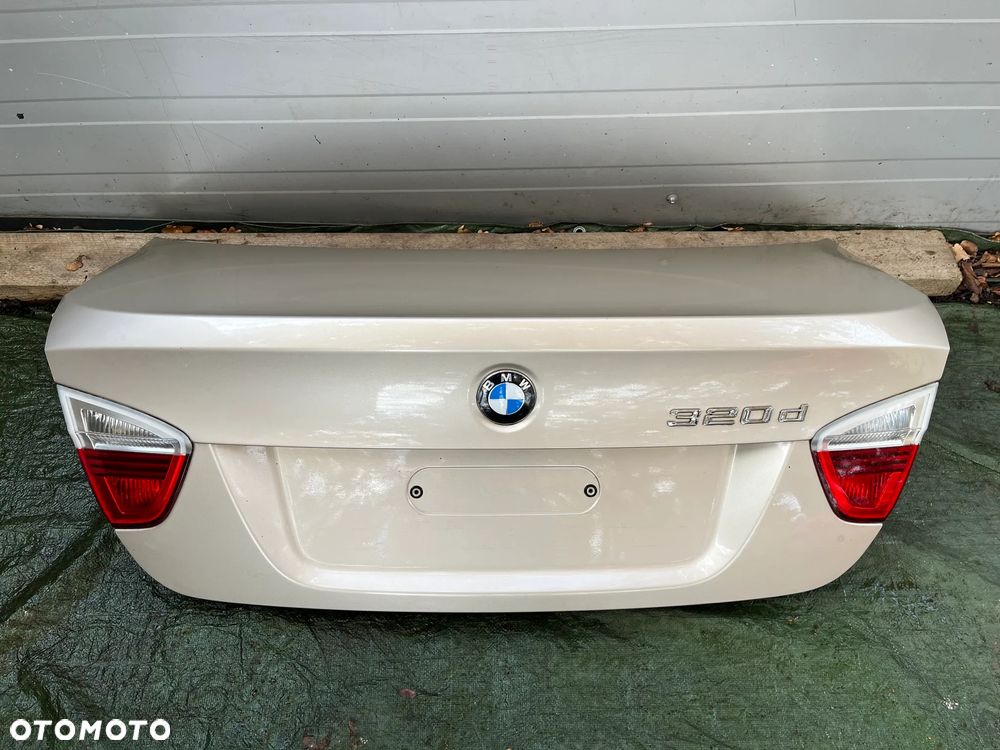 KLAPA BAGAŻNIKA BMW E90 BEŻOWY ZŁOTY A51 - 3