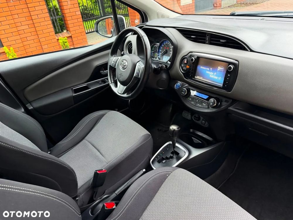 Toyota Yaris 1.5 VVT-i Comfort - 29
