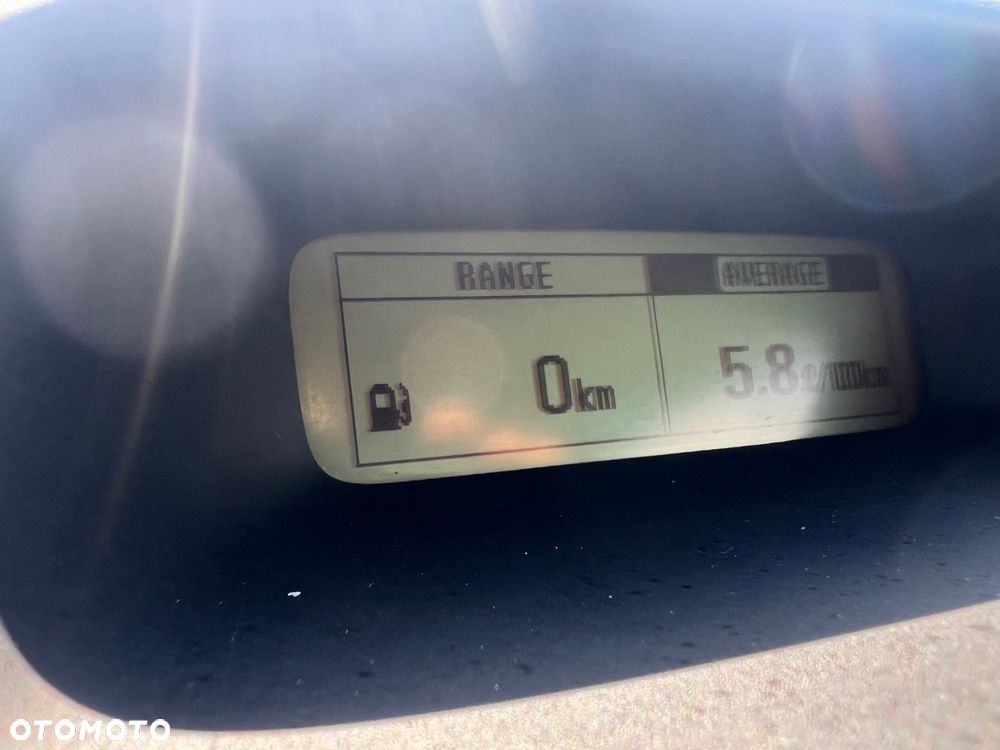 Toyota Yaris 1.4 D-4D Terra A/C - 23