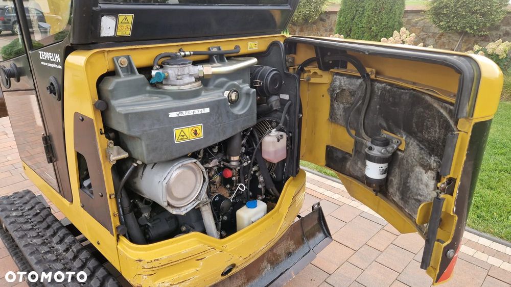 Caterpillar 301.8 C - 32